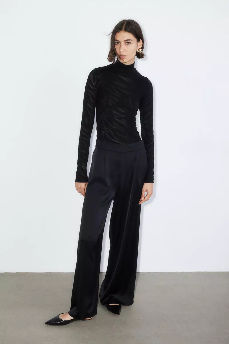 Wide trousers