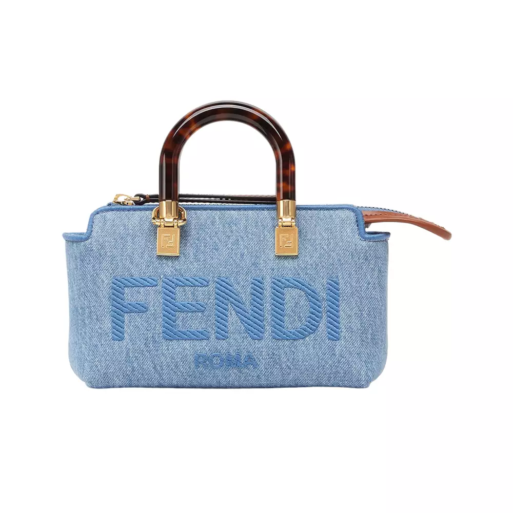 Harga hot sale beg fendi