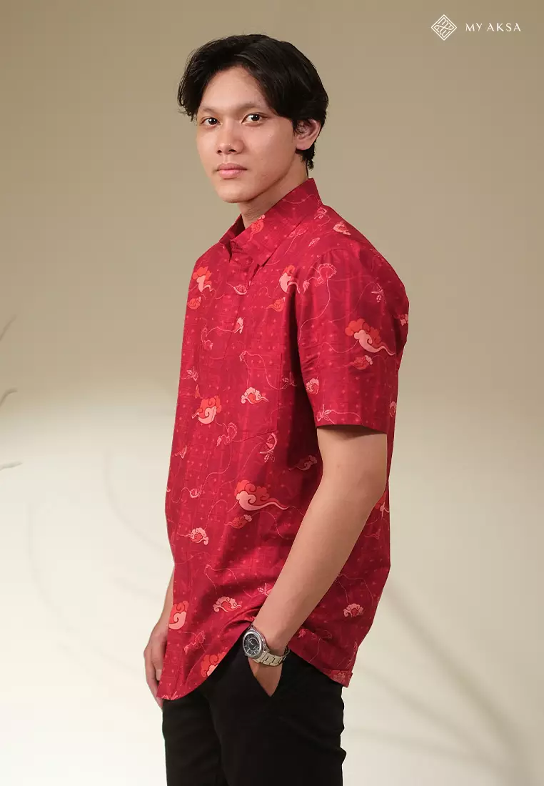 My Aksa Batik  Pria Kemeja Pendek Slimfit Pelana Merah