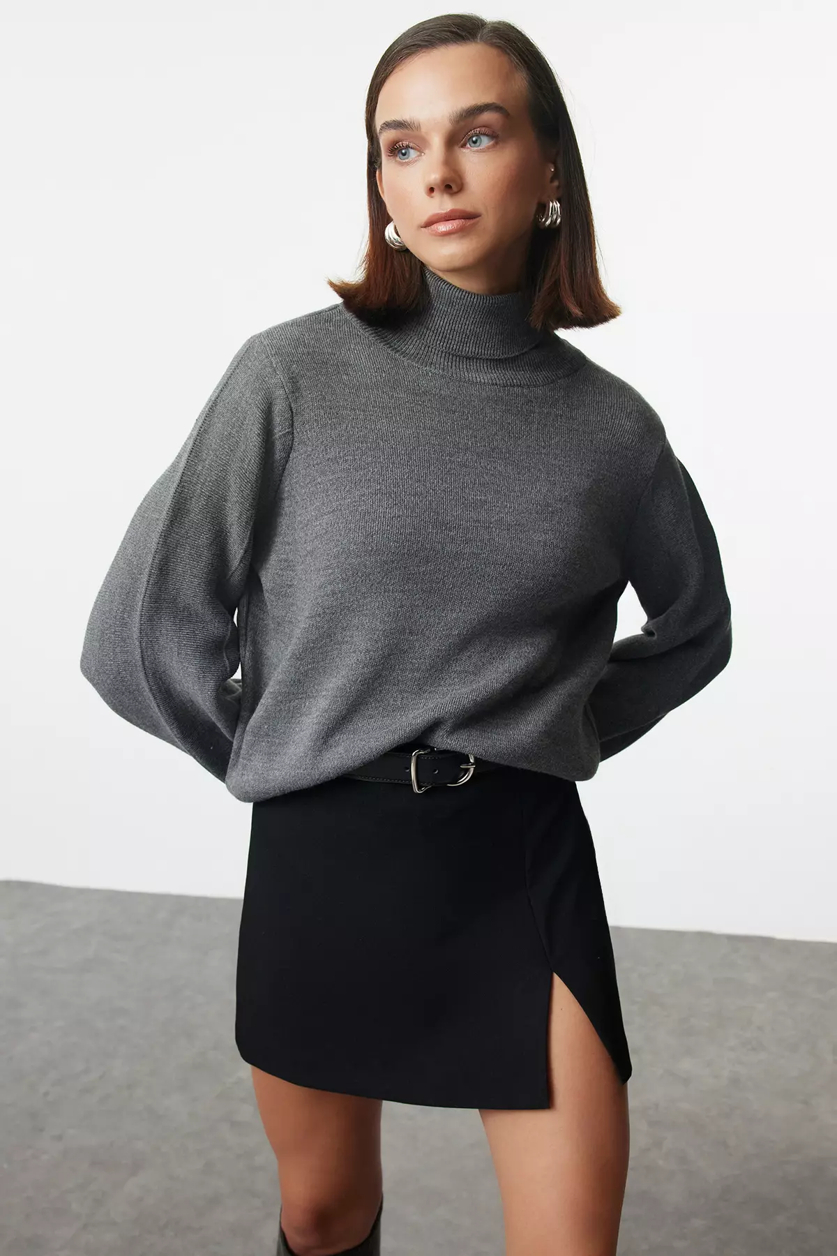 Jual Trendyol Basic Turtleneck Sweater Original 2025 ZALORA