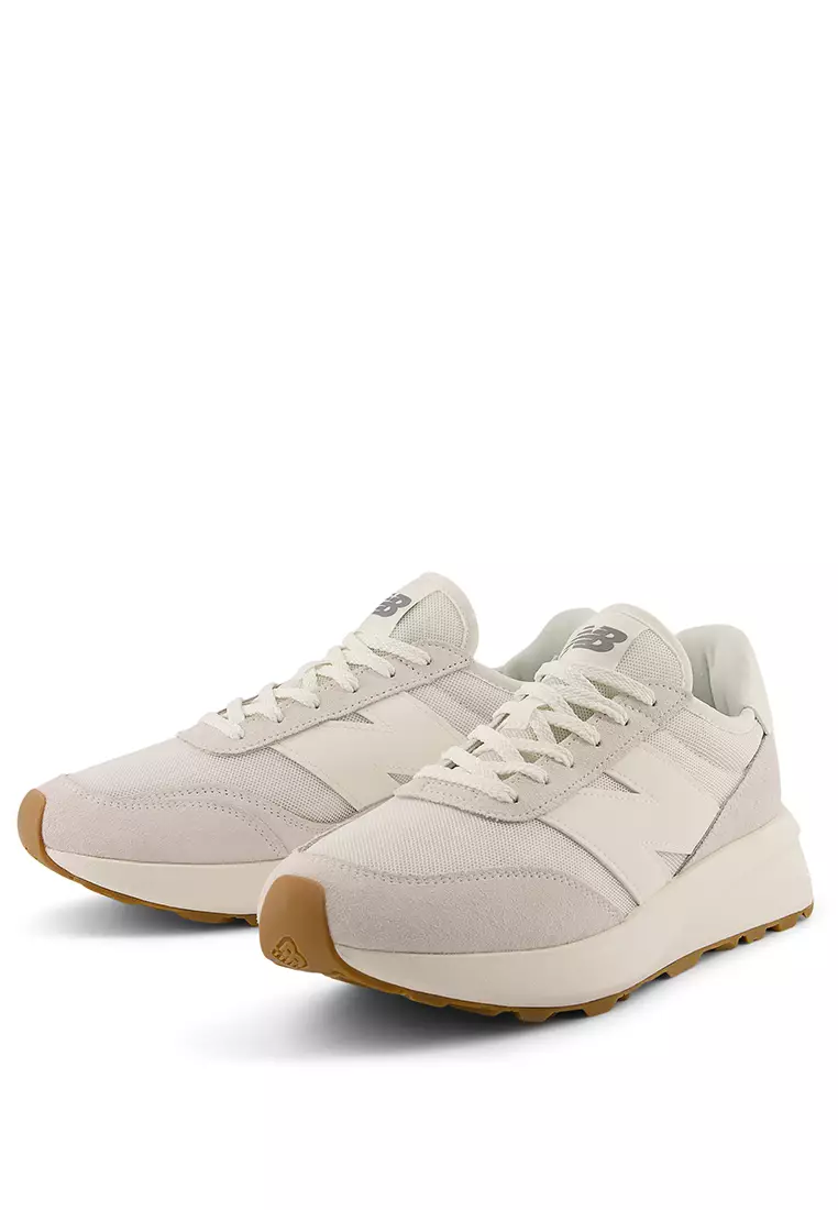 370 Classic Lifestyle Shoes