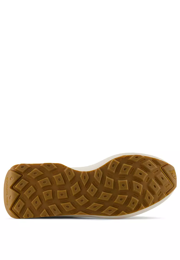 370 Classic Lifestyle Shoes