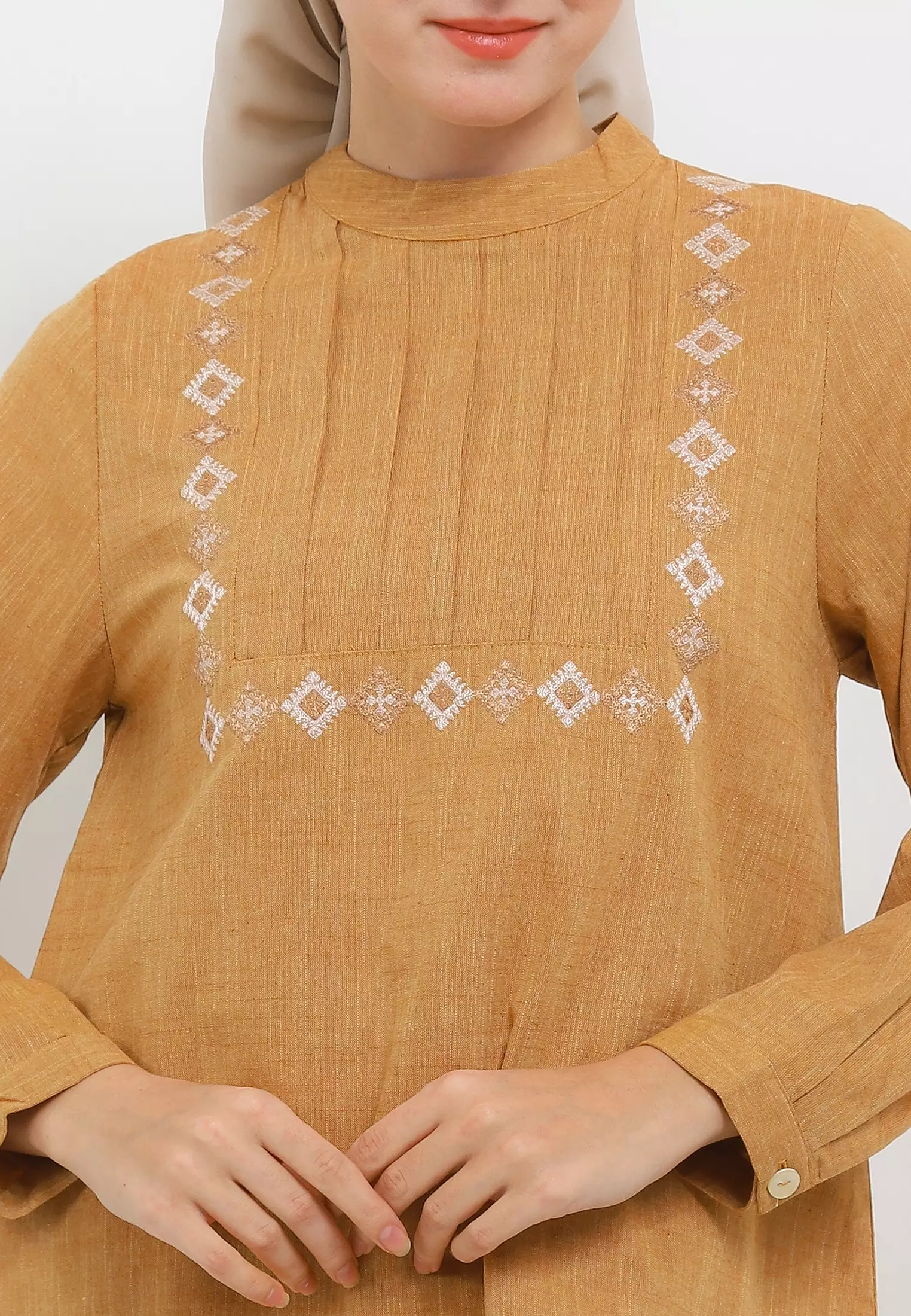 MFMW Ellora Atasan Blouse Coklat