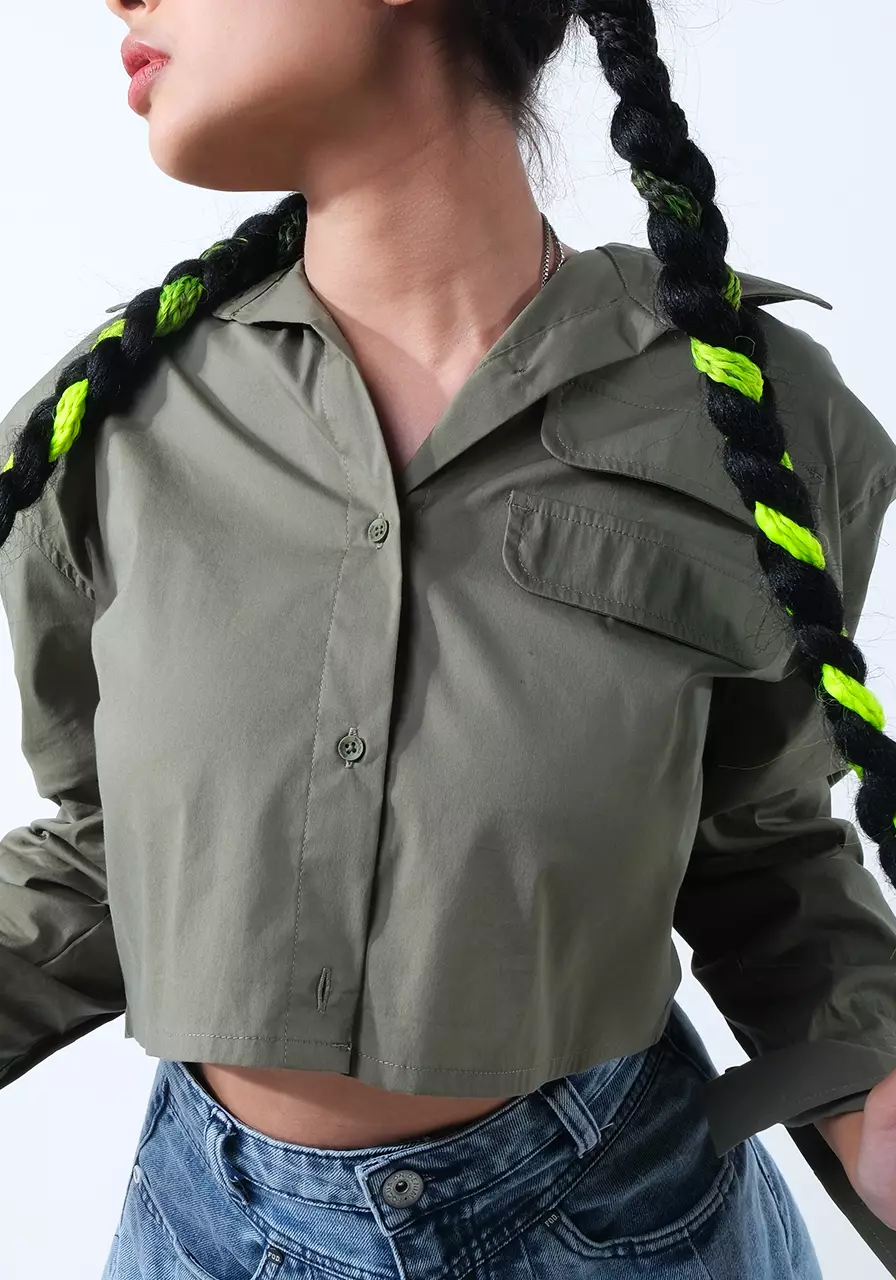 Kemeja Pendek Regular Wanita Kyra Olive