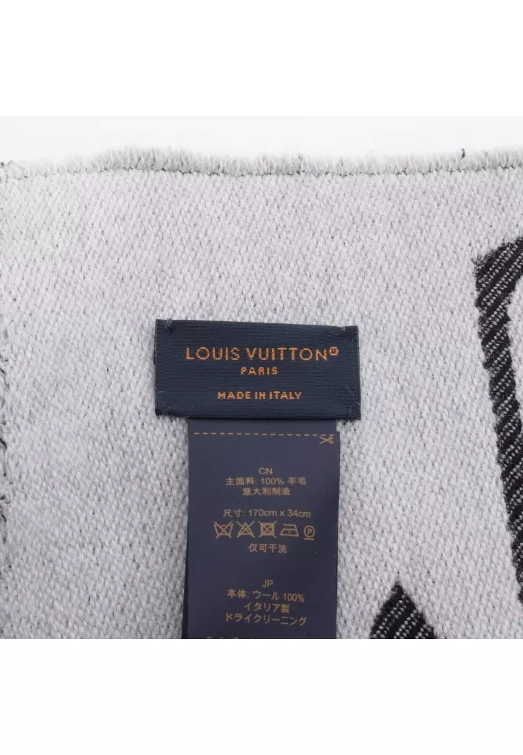 Pre-Loved Louis Vuitton LV Essential Noir Scarf wool black Light gray