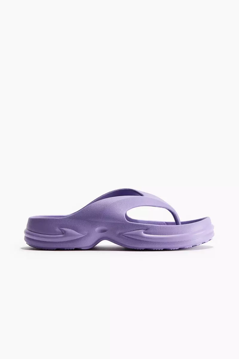 Chunky flip-flops