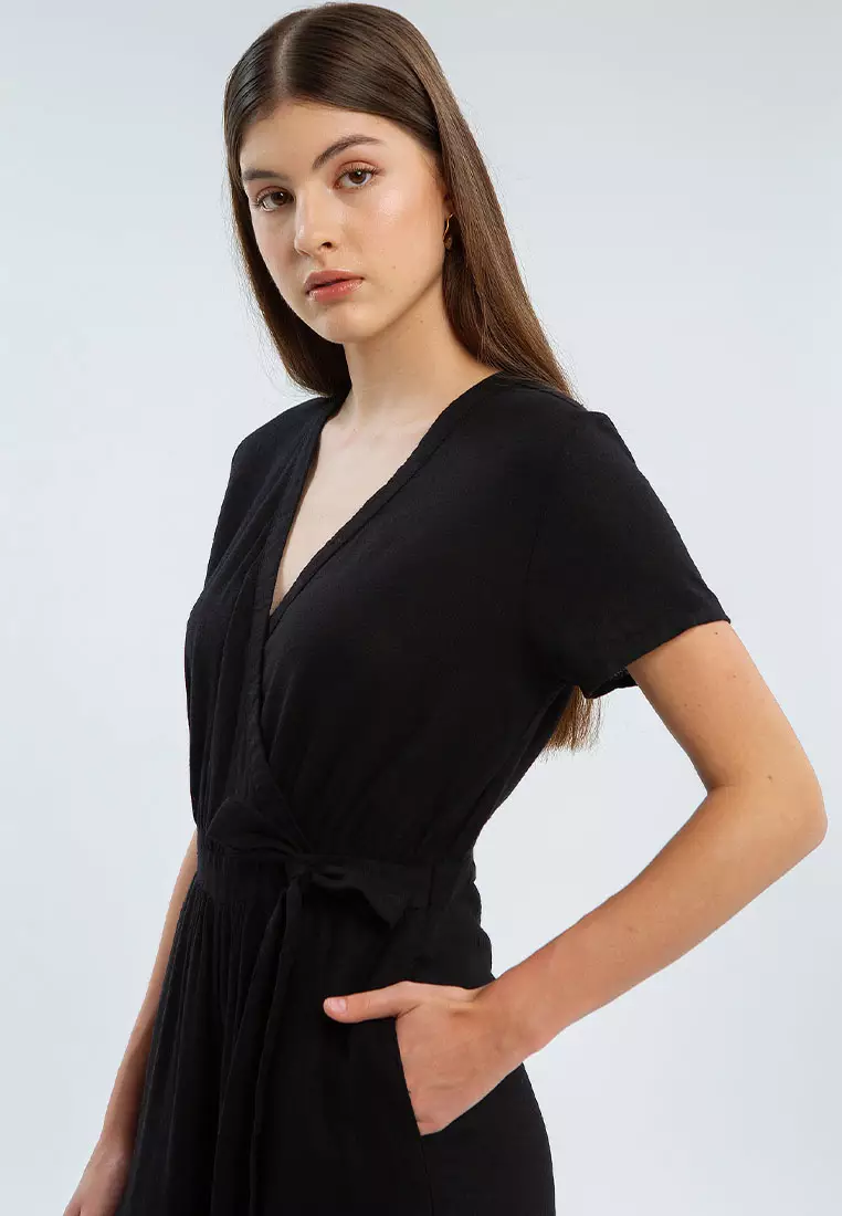Minimal Akashya Jumpsuit Jet Black Size S - Warna JET BLACK