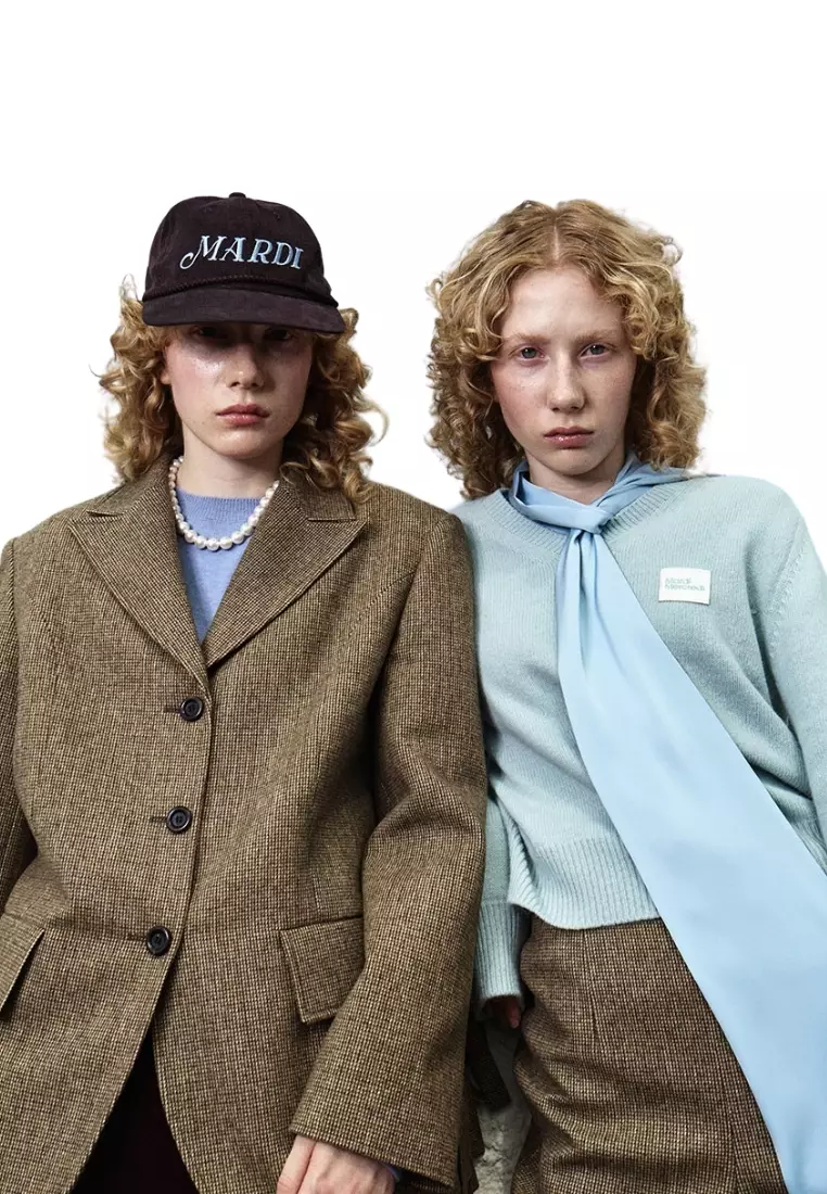 Raccoon Blended V Neck Square Logo - Mint