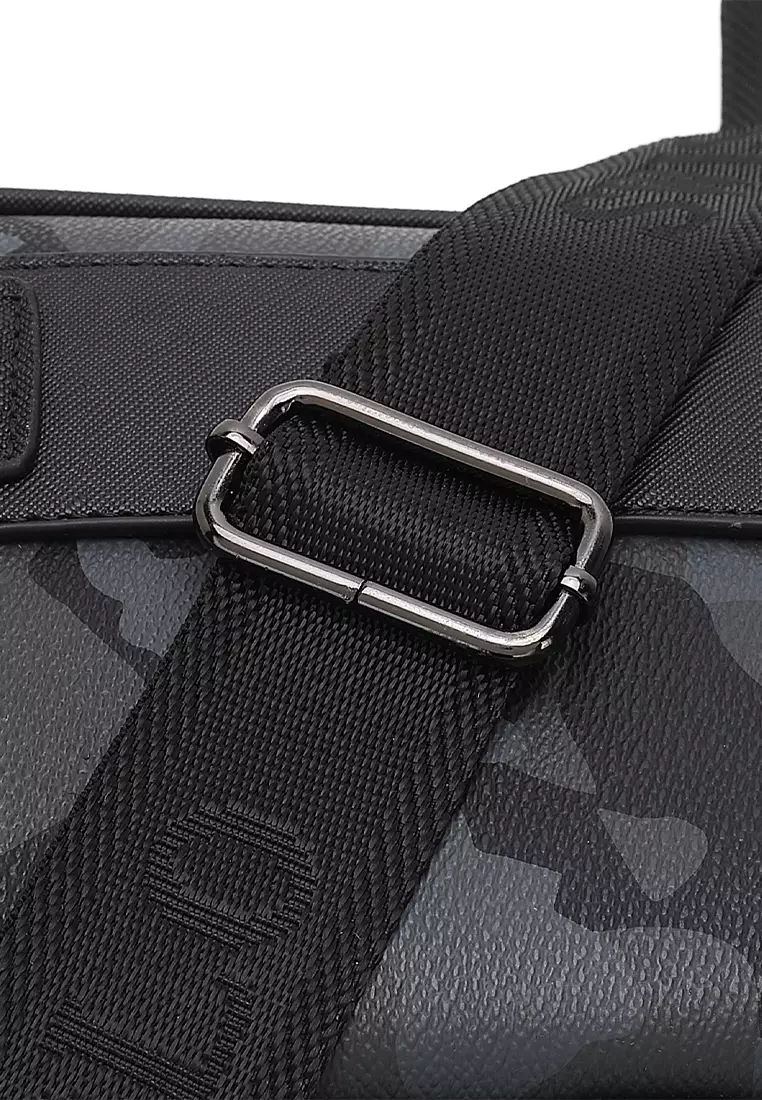 Men's Camouflage Sling Bag / Crossbody Bag (Tas Selempang Pria) - Hitam