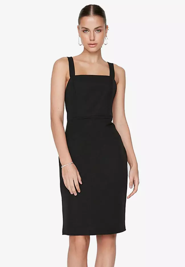 線上選購Trendyol Back Cross Strap Dress | ZALORA 台灣