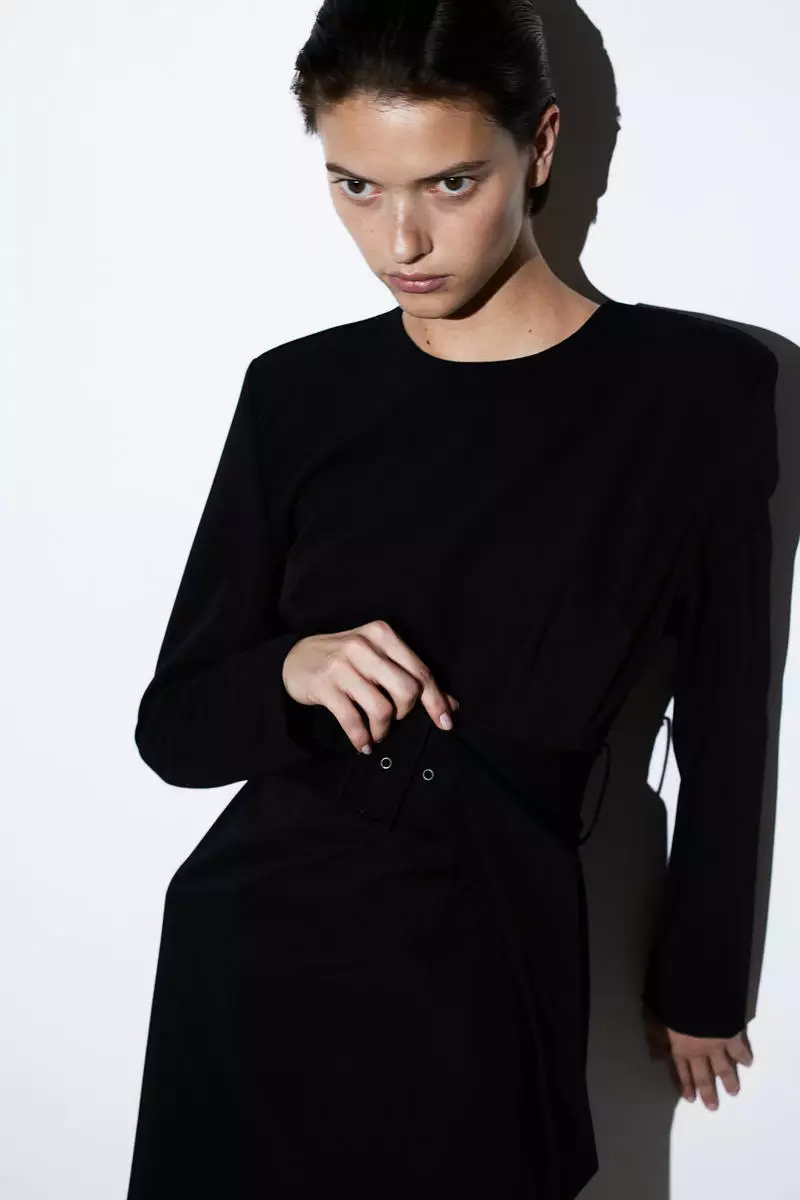 Buy H&M Shoulder-pad dress 2024 Online | ZALORA Singapore