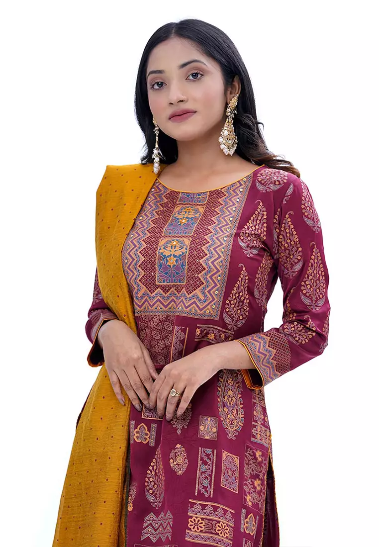 Le Reve 缀饰束腰外衣（配撞色下装和围巾）