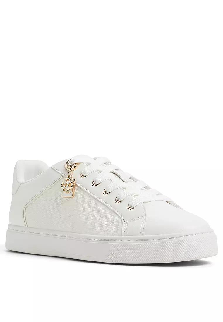 Elgata Sneakers