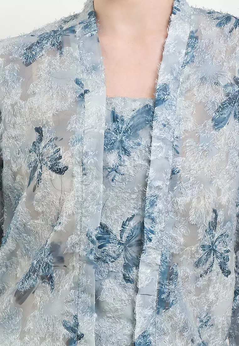 Kebaya Kutu Baru 7/8-length Sleeves