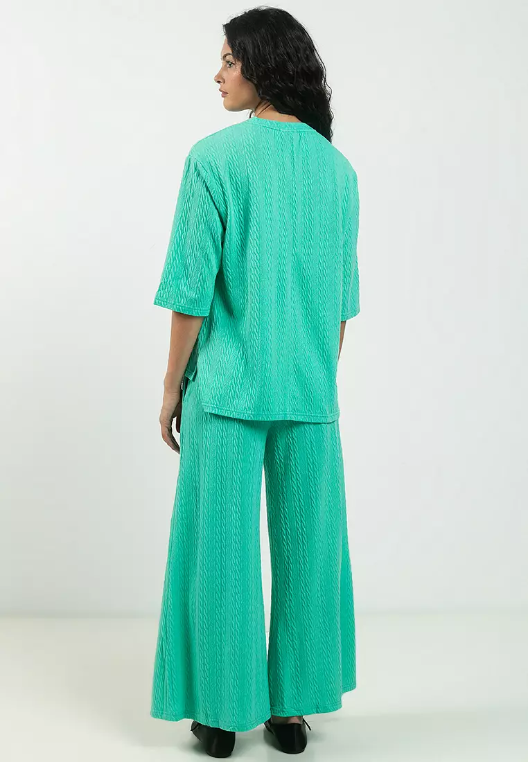 Two-Piece Casual Knit Set With Relaxed Top And Wide-Leg Pants
