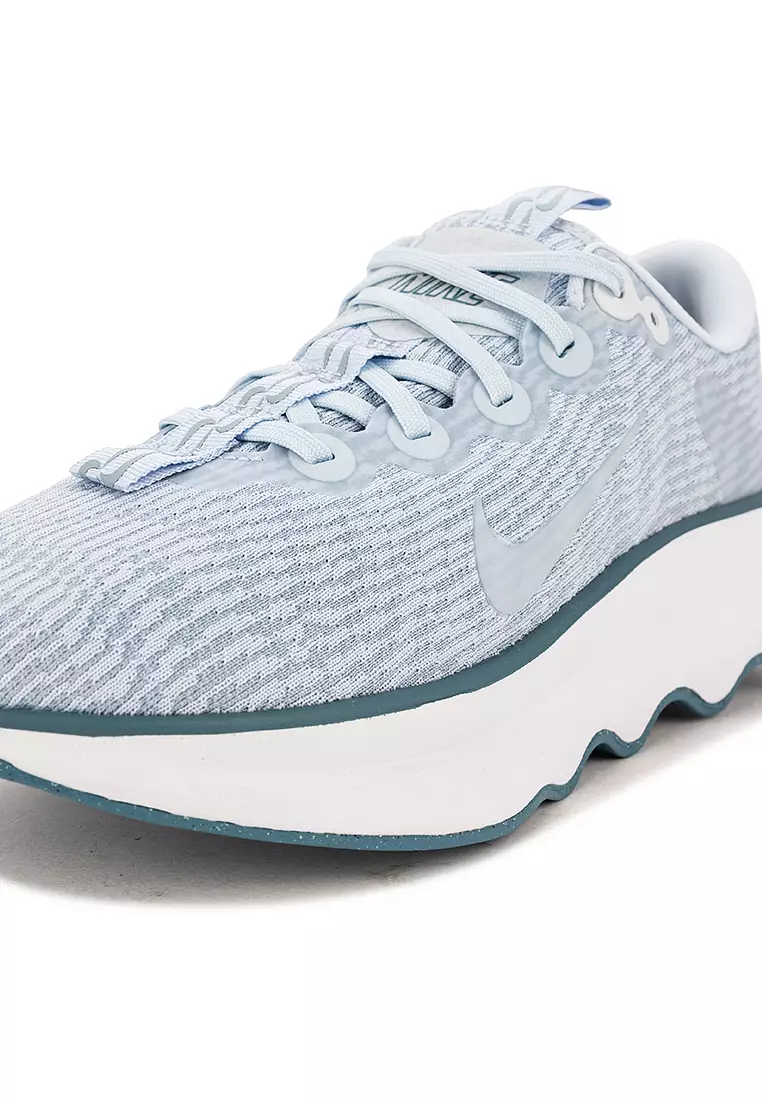 Motiva Walking Shoes