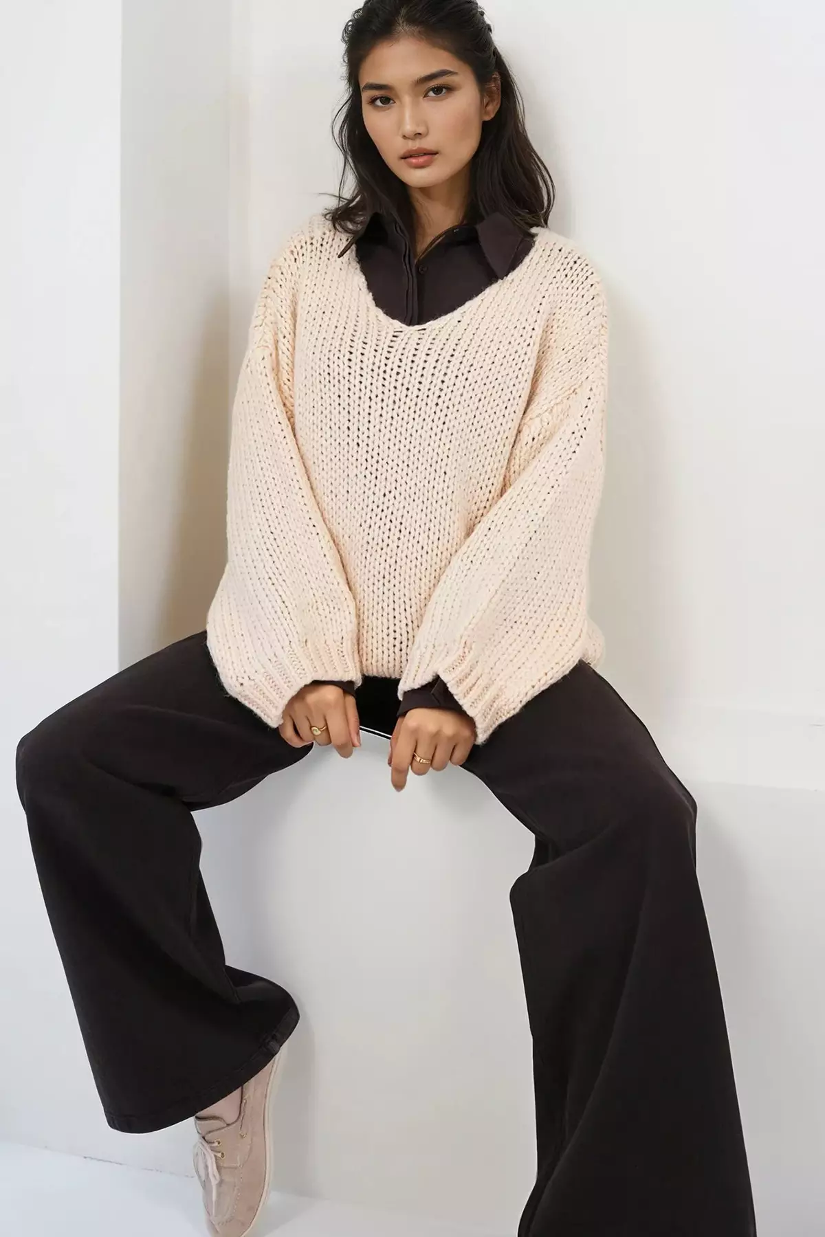 Vanilla V-Neck Thick Thessaloniki Knitted Soft Textured Oversize Sweater Alc-X14850