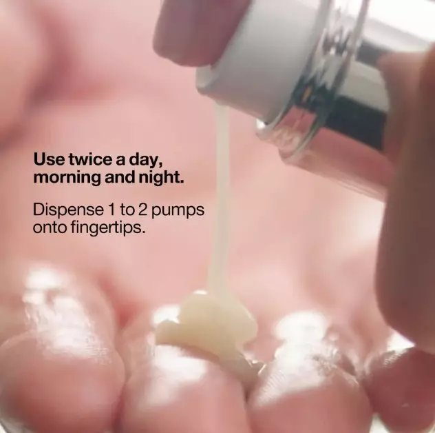 CLINIQUE Even Better Clinical Radical Dark Spot Corrector + Interrupter Serum (30 mL)