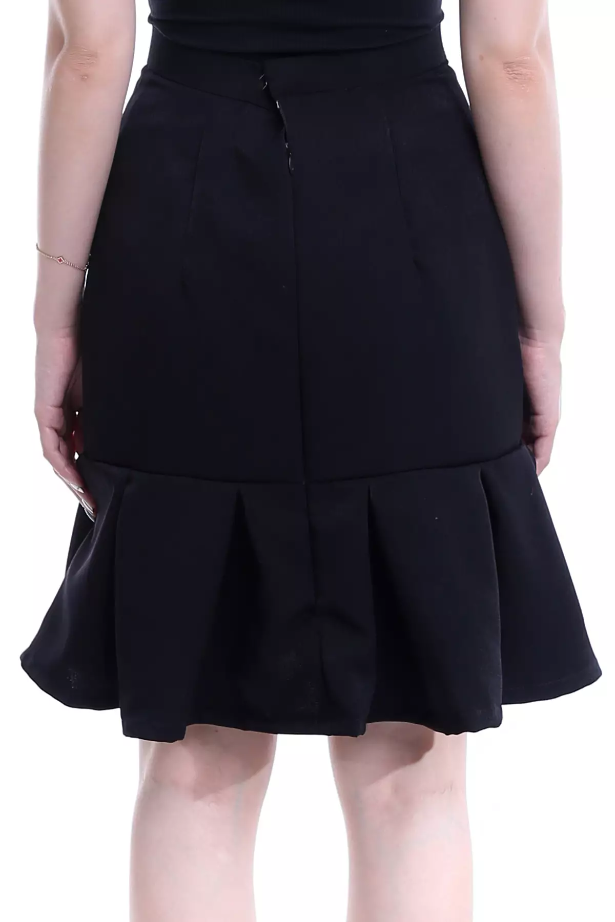 Priyayi Ayu Black Skirt