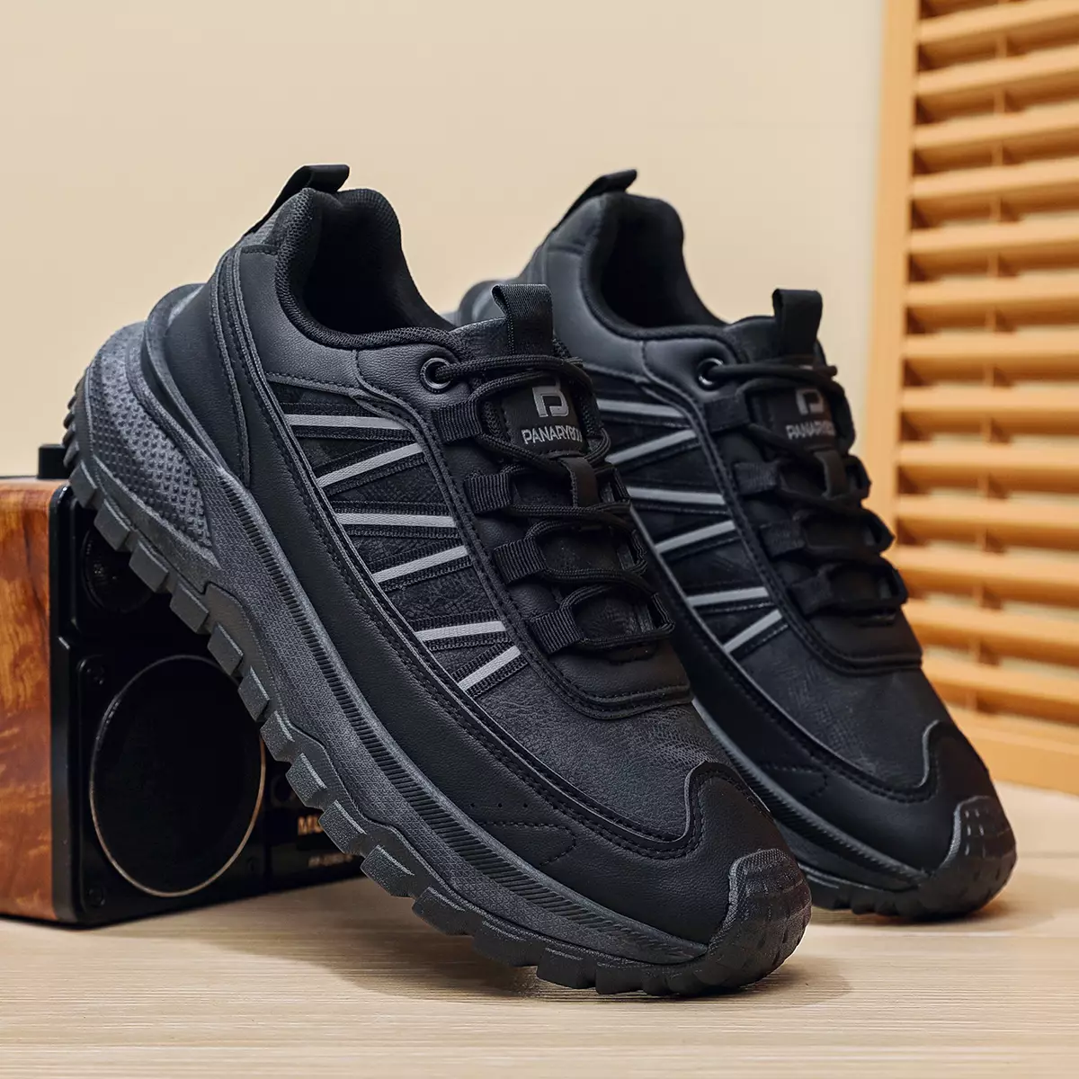 LURAD Sepatu Pria Maskulin Polos Sneakers Cowok Nyaman Dipakai QNF666