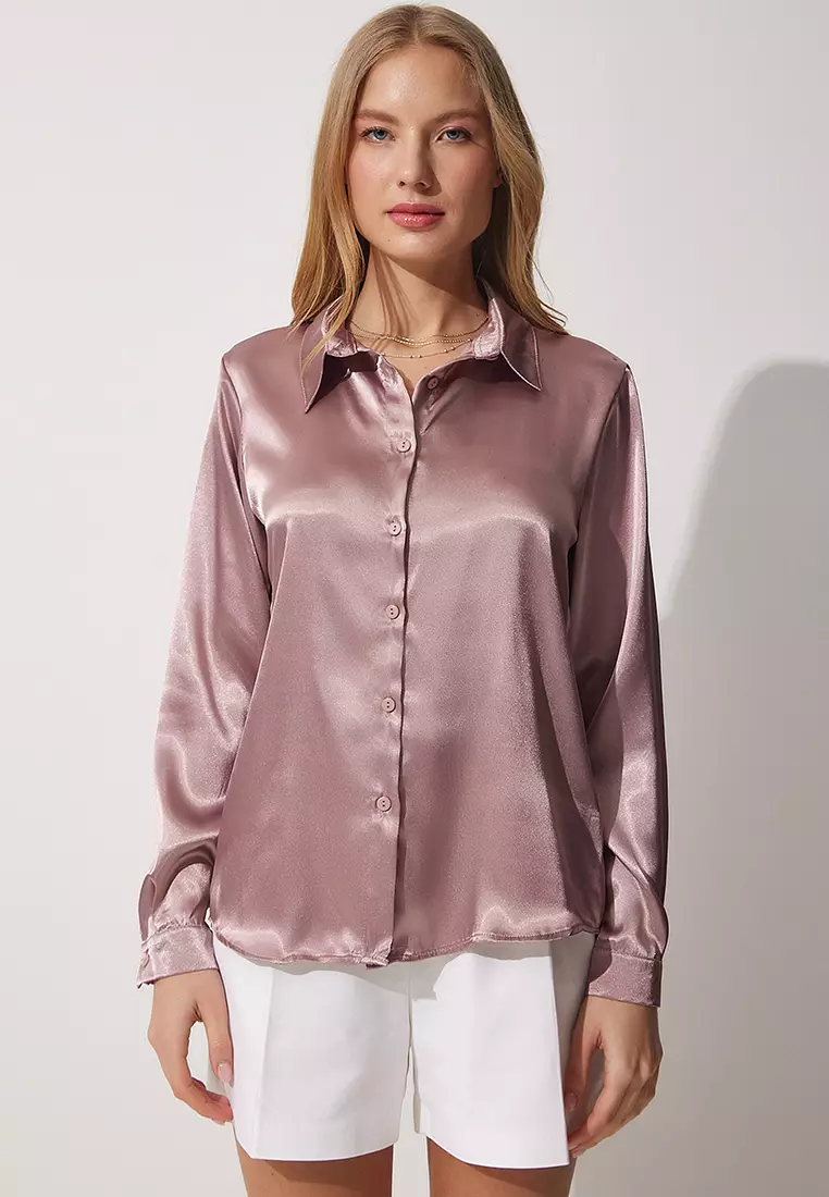 Slightly Flowing Satin Shirt
