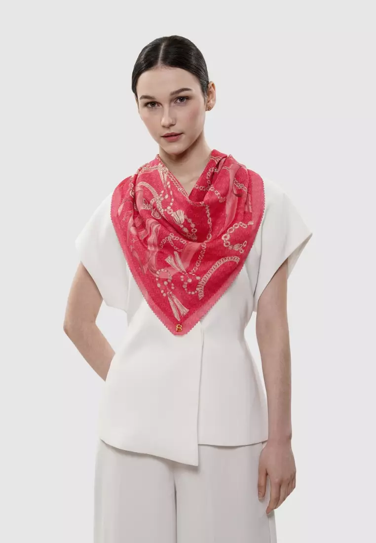 Signature Chain Square - Rosella