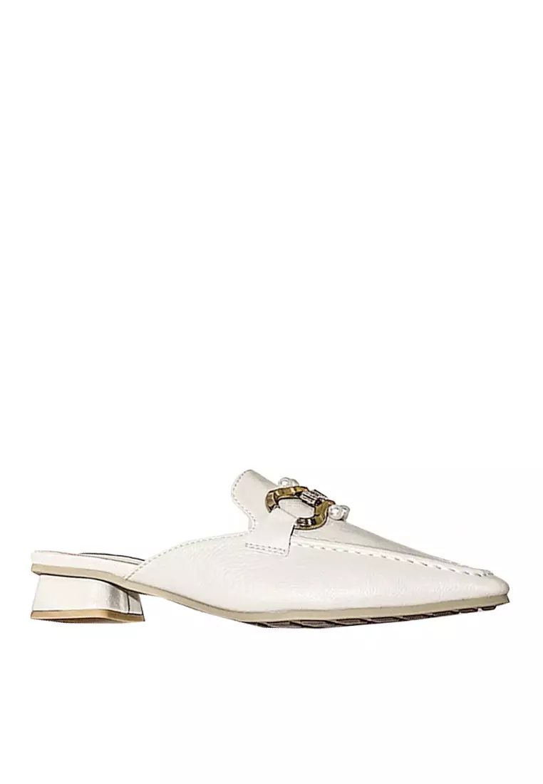 Discount on Twenty Eight Shoes  shoes - SKU: VANSA Fashion Buckle Flat Mules VSW-C-B2