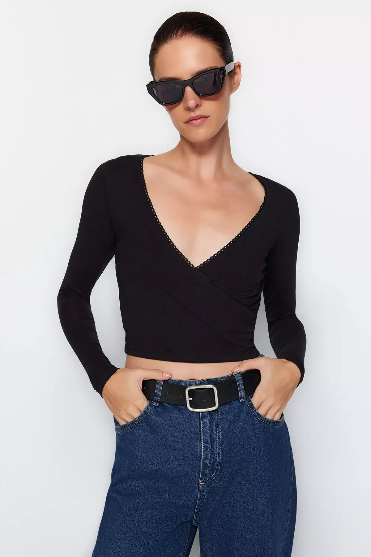 Double Breasted Collar Lace Detailed Crop Top