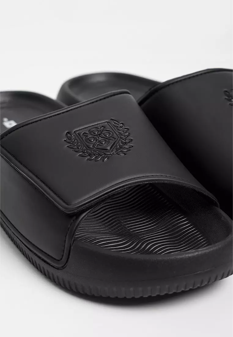 Men's Textured Sole Slides with PU Band and Embossed Crest