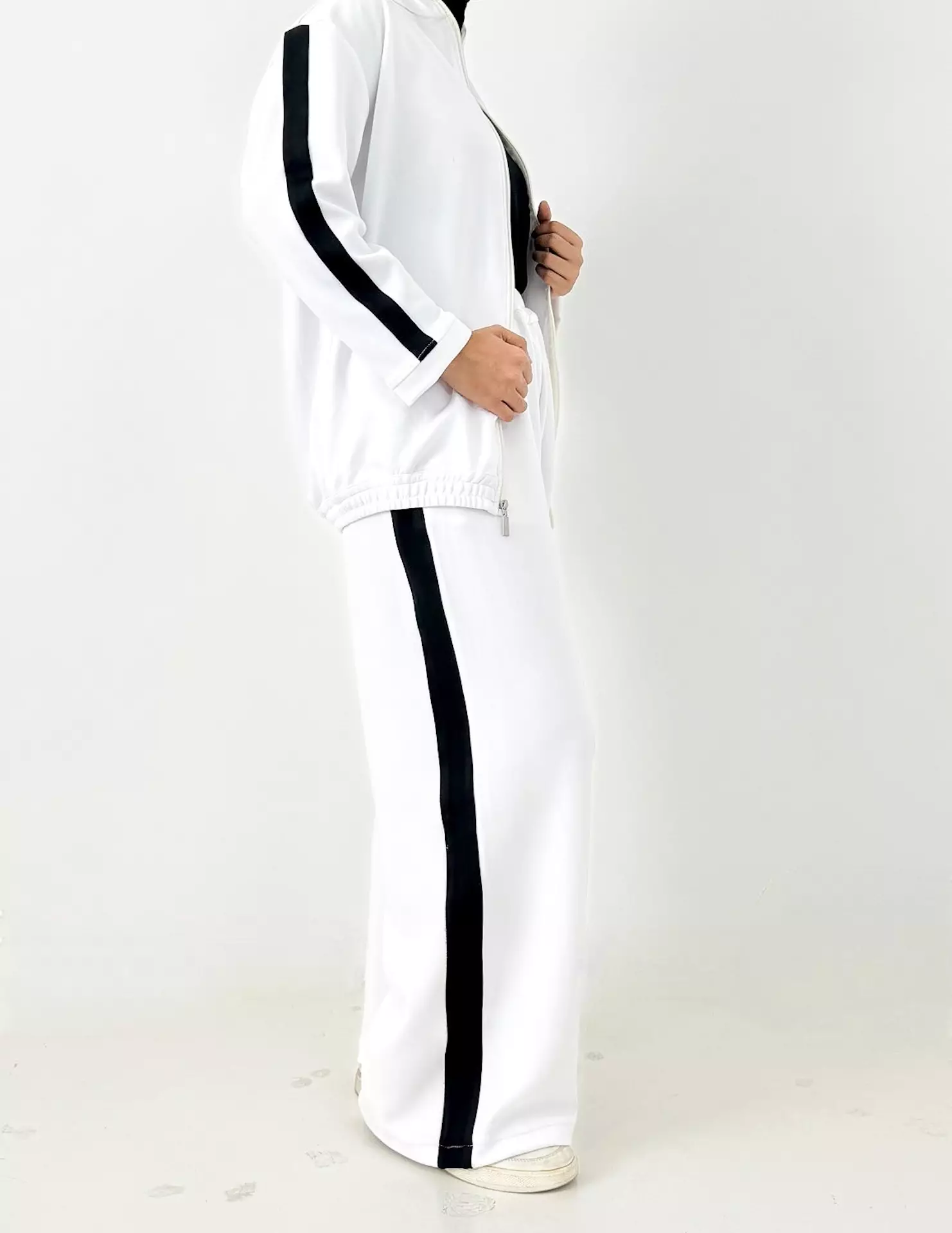 Set Sporty Kulot Whitney PUTIH Setelan Jaket Kulot Olahraga