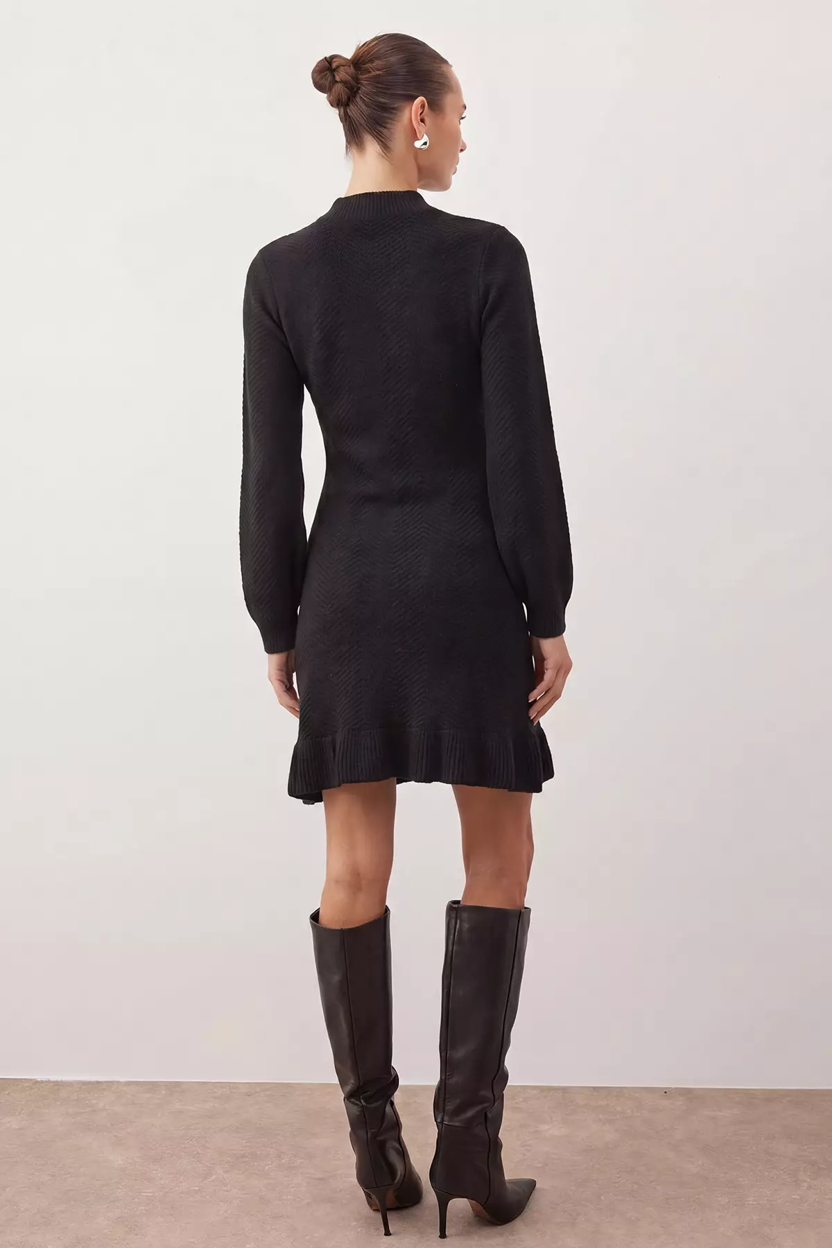 Black Plain Short / Mini Ruffle High Neck Knitwear Dress Twoaw26El00099