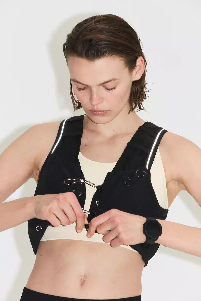 Lightweight running vest