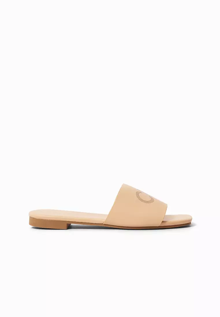 Discount on CLN  shoes - SKU: Shine Slides