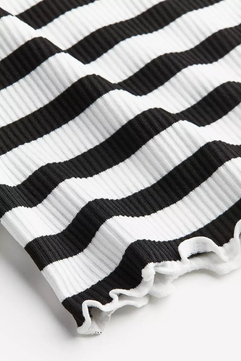 Ribbed off-the-shoulder top