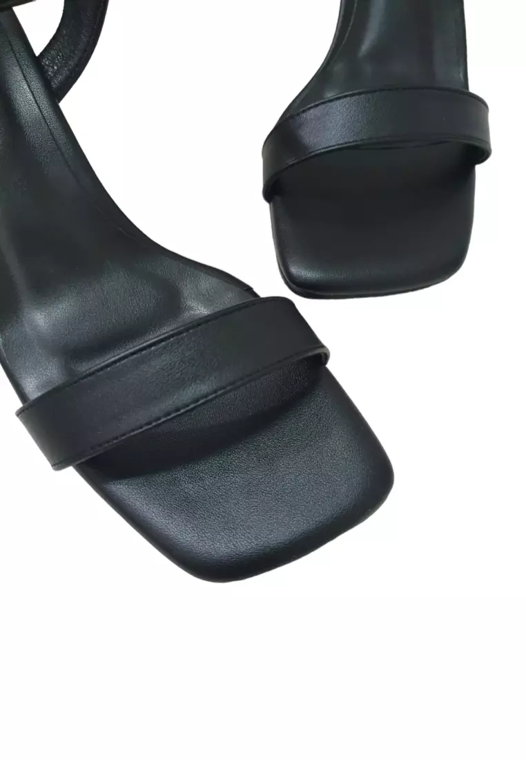 Nicholas Edison Heel Faida Black