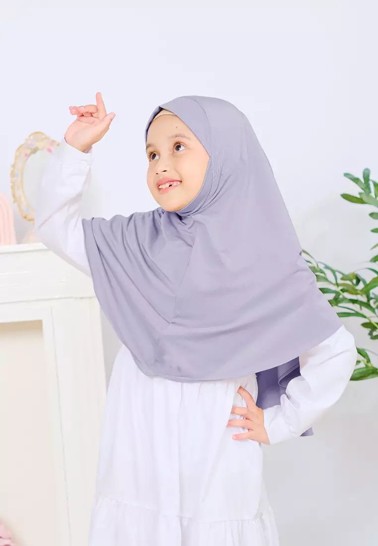 Cotton Bee - Jennaira Bergo Dagu | Hijab Instan Anak Non Pad - L