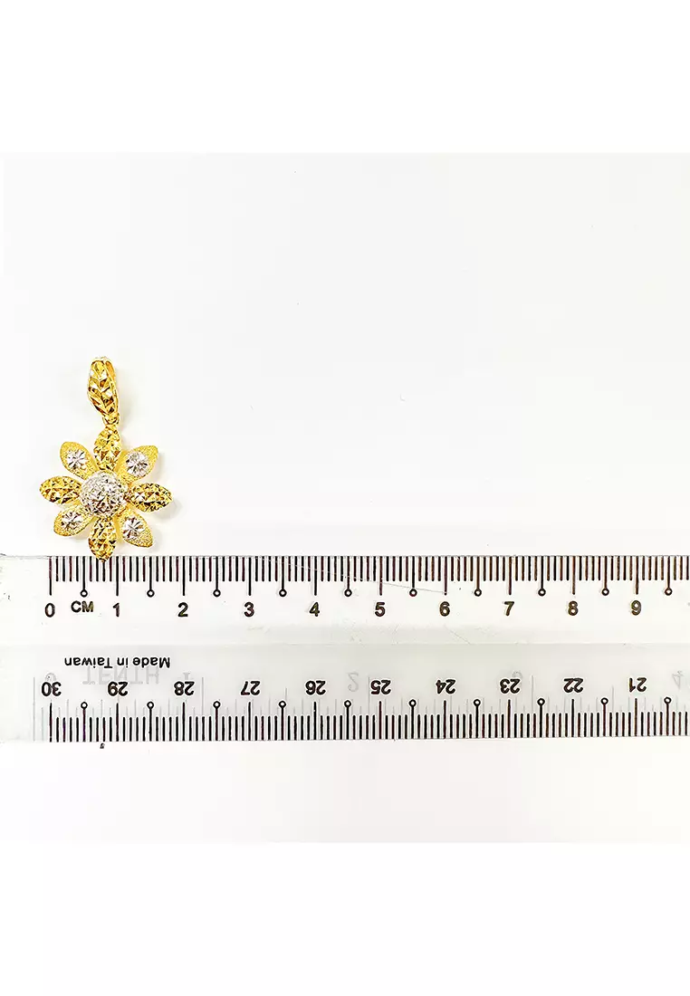 375/9K Gold Pendant B211