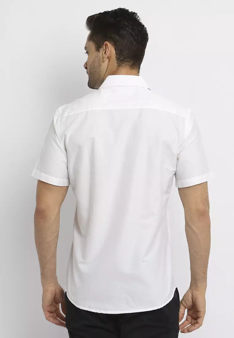 MAGINOT CAESAR WHITE Kemeja Casual Slim Fit Lengan Pendek