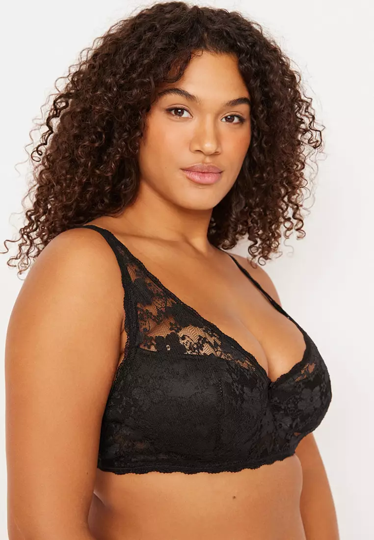 Buy Trendyol Plus Size Black Lace Contouring Bra Online
