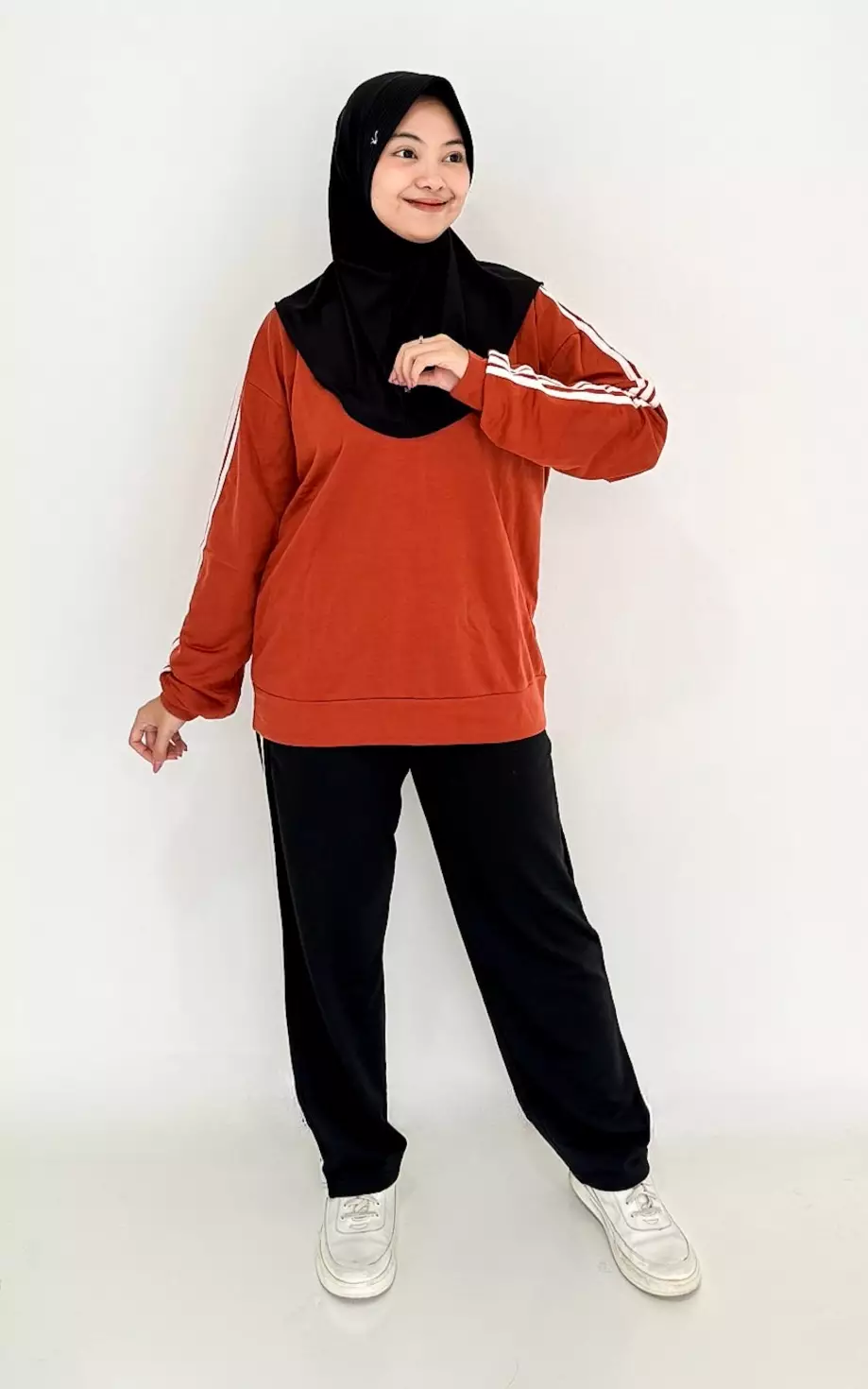 Set Sporty Pants Jasmin - Setelan Baju Olahraga Wanita