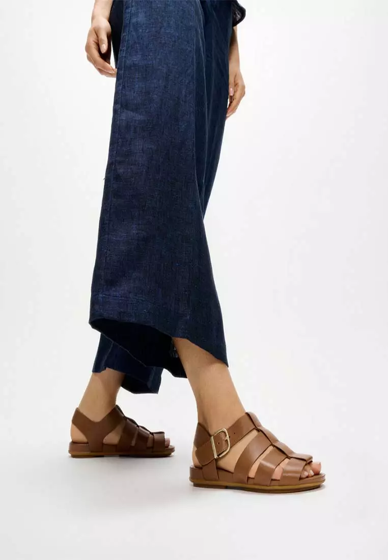 FitFlop GRACIE Leather Fisherman Sandals - Deep Tan (A4B-C15)