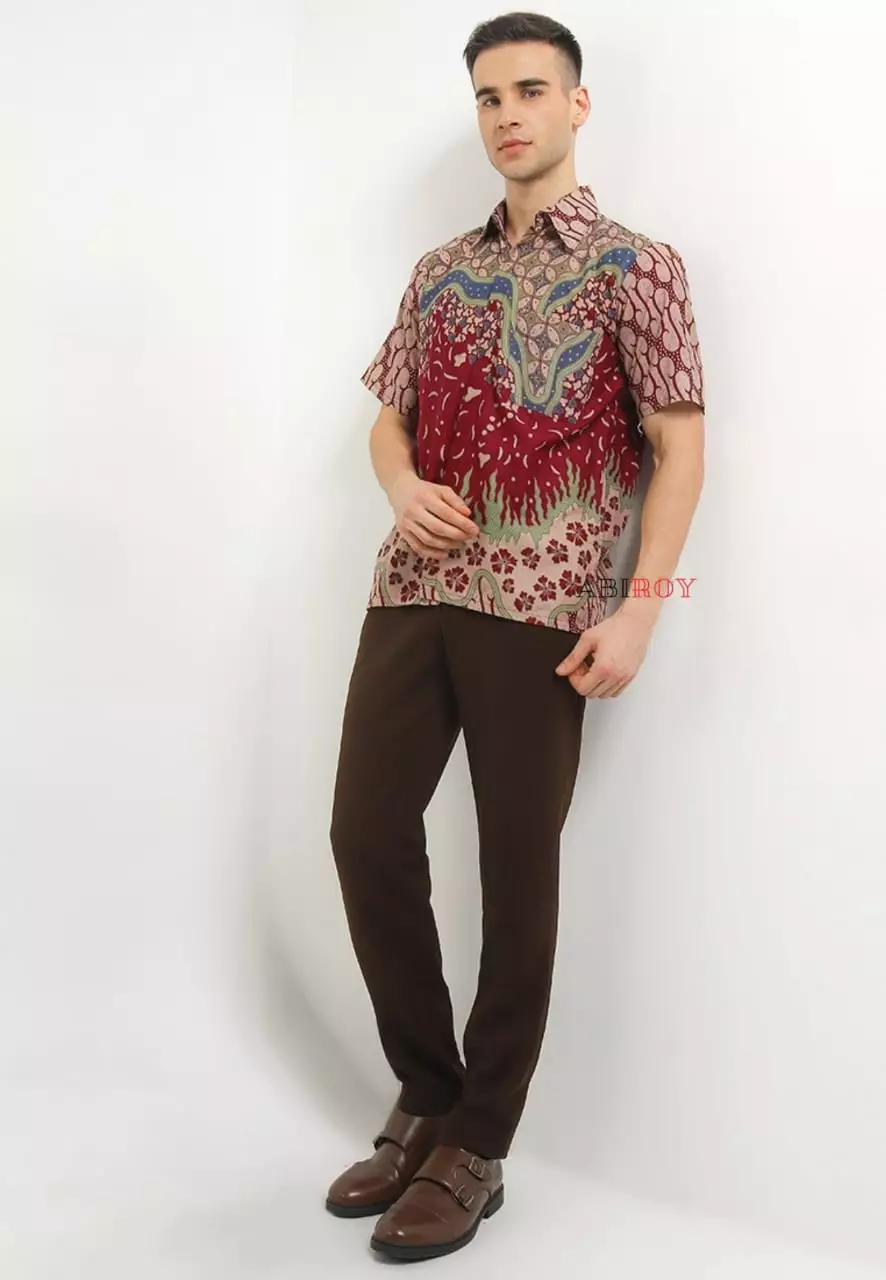 Kawunggaru Maron Kemeja Batik Pria Premium Slimfit Lengan Pendek NLN