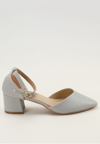 ankle strap shoes