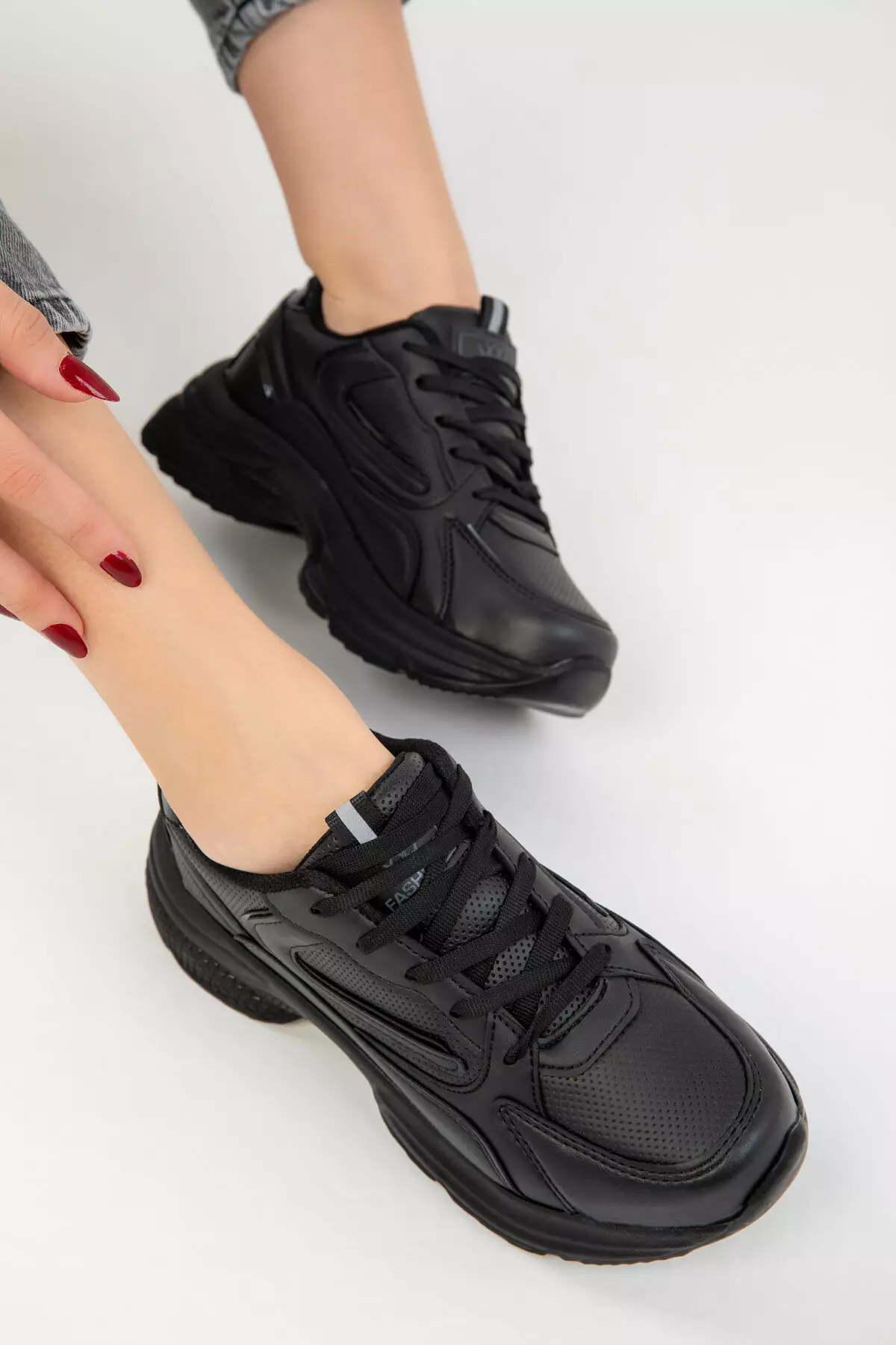 Black-Black-C Women's Sneakers 18802