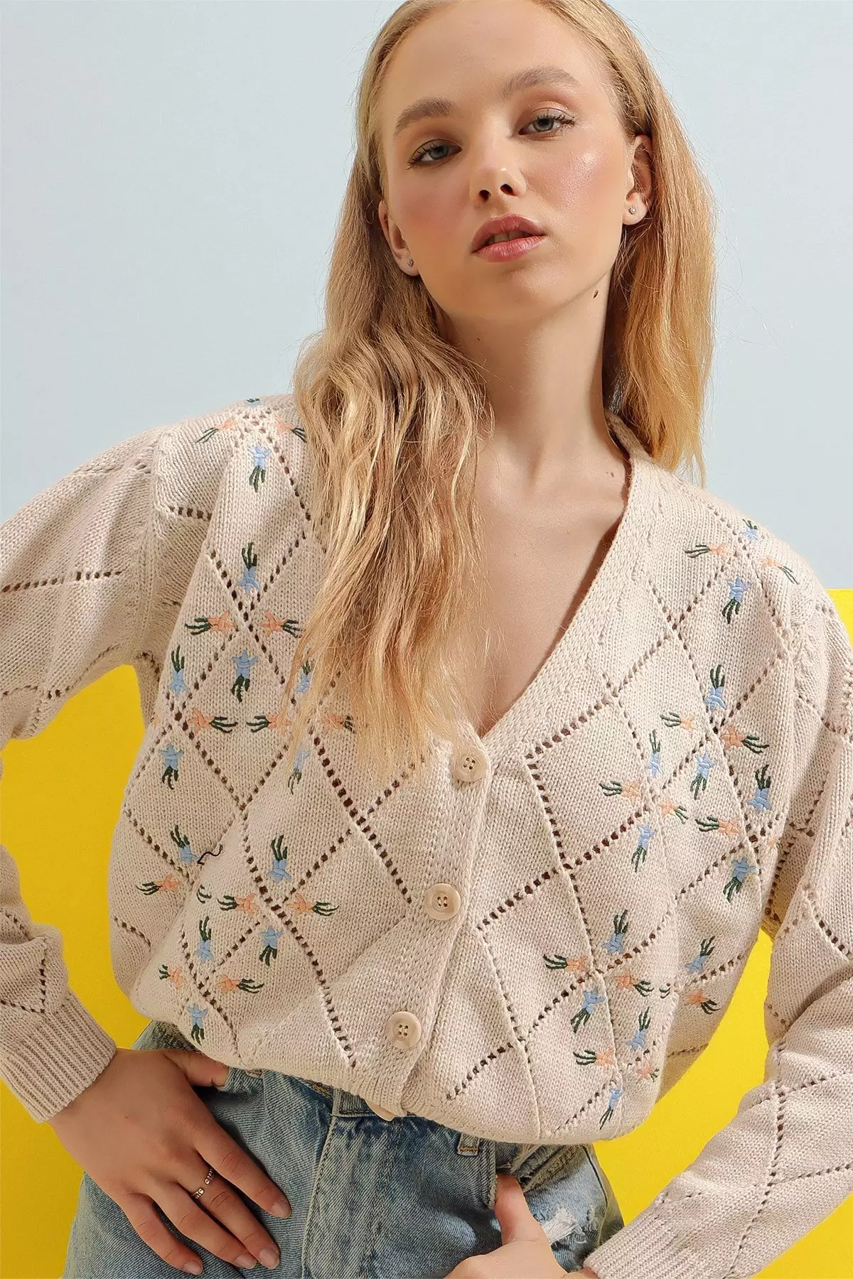Embroidered Cardigan