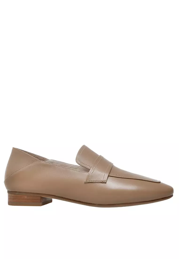 Classic Cow Leather Loafers BSH9040310