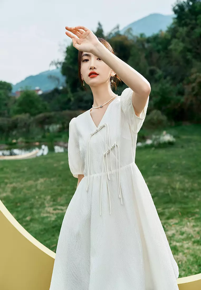 Puff Sleeve V-Neck Bridesmaid Dress with Stitching Artwork