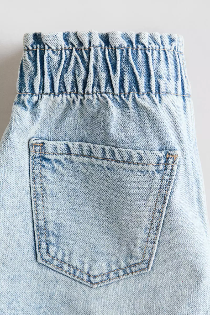 Loose Fit Denim shorts