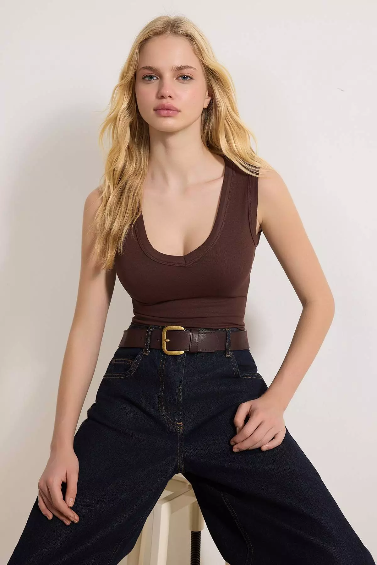 Dark Brown Fitted/Sleeveless Stretchy Knitted Undershirt Twoss25Al22