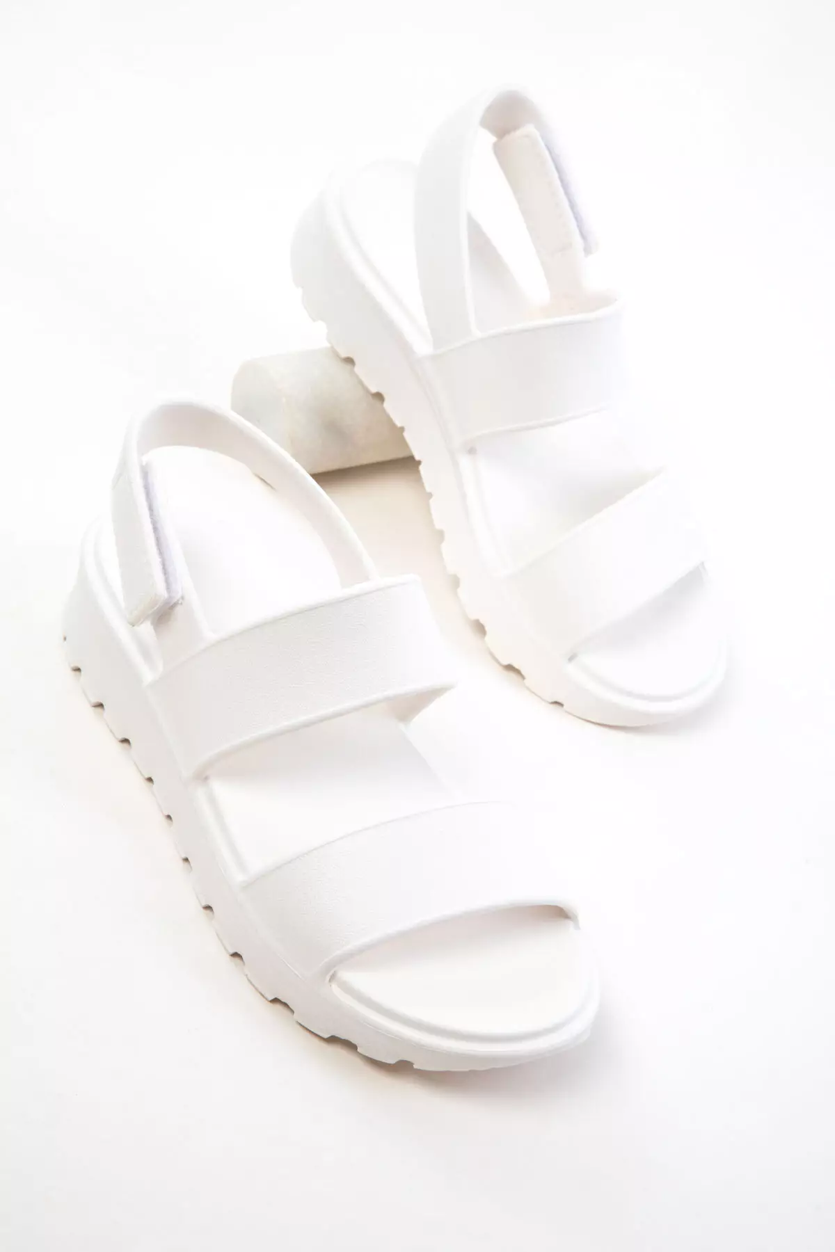 White Women's Sandals 20750